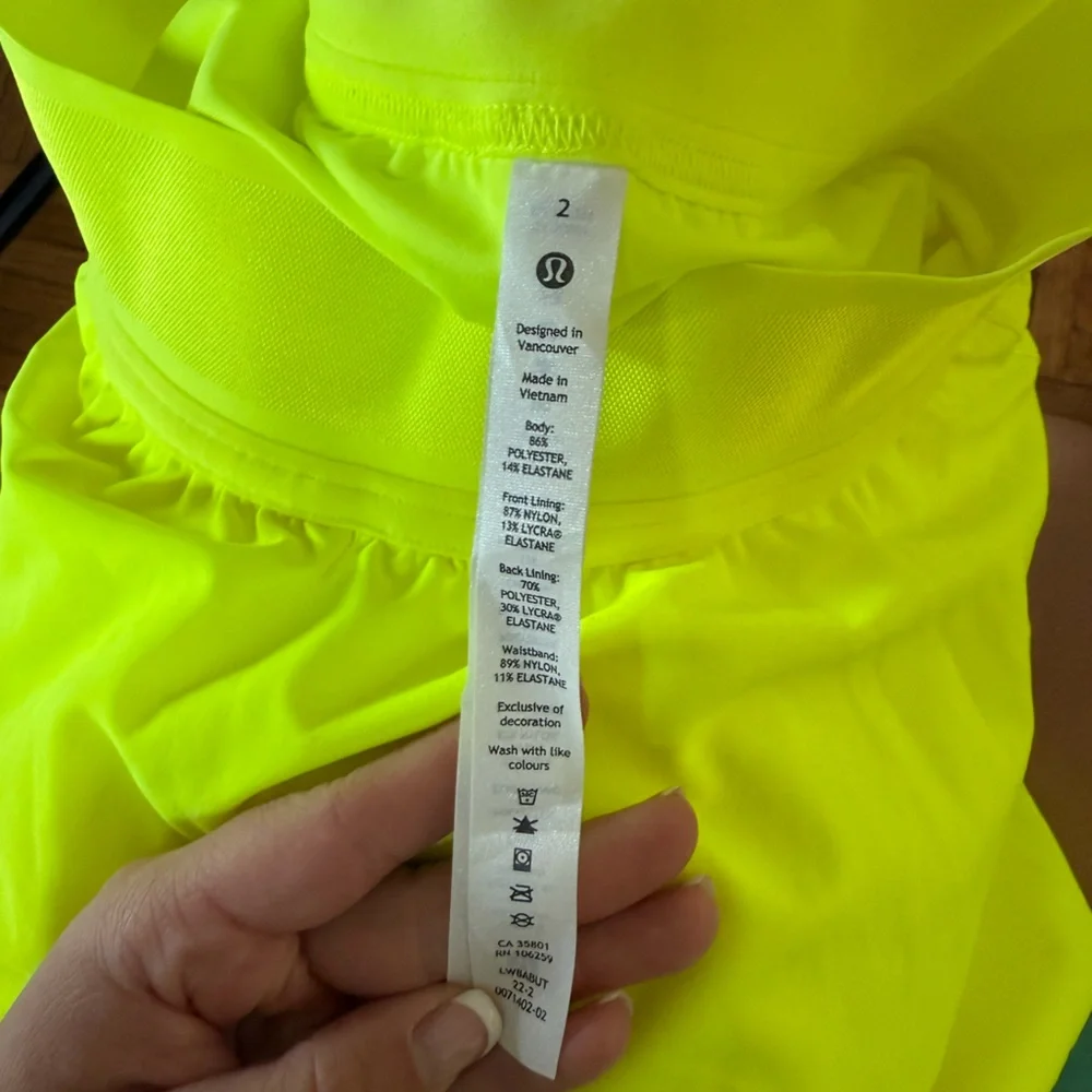 Lululemon Size 2 Skirt - rare